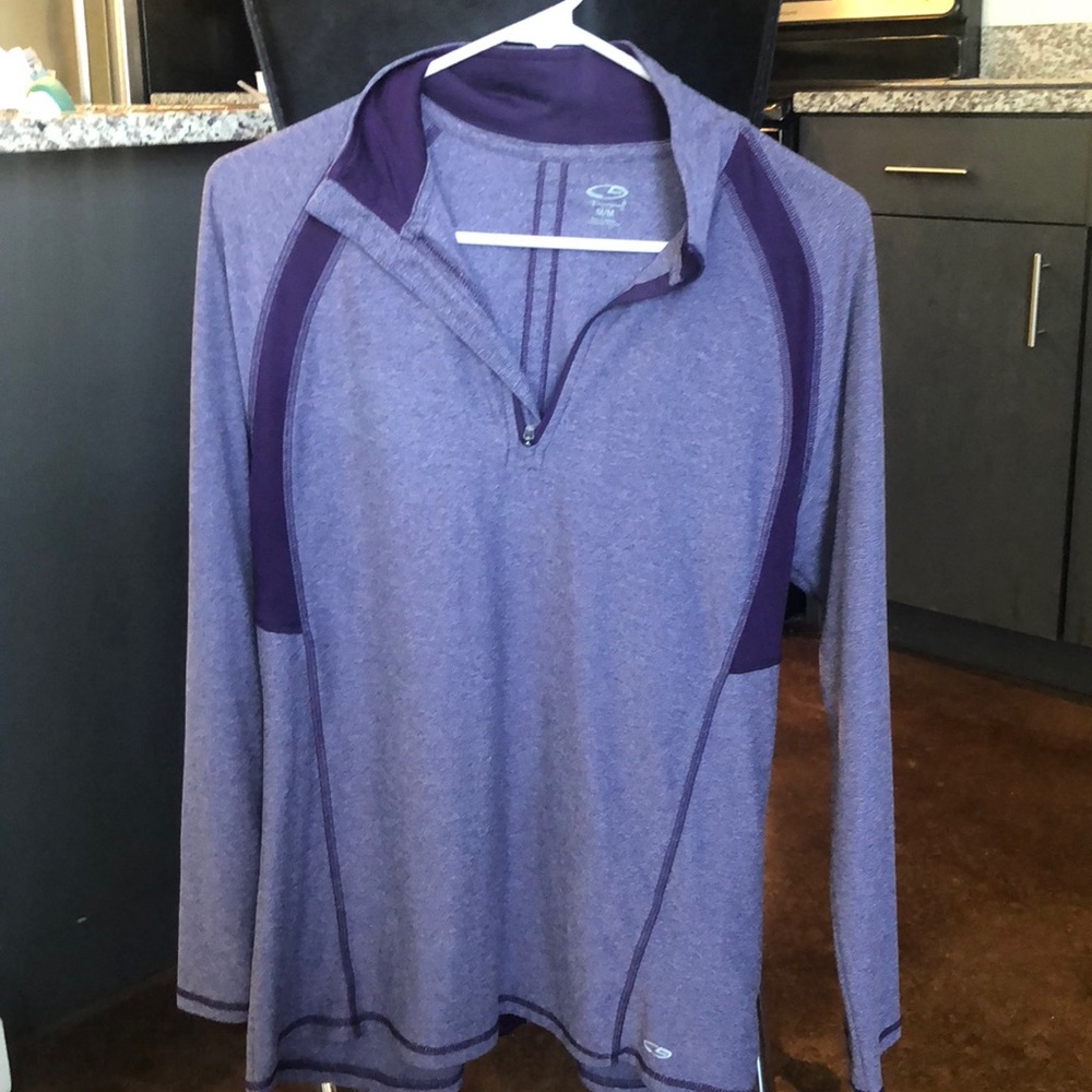 Athletic pullover